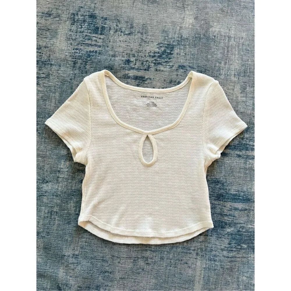 American Eagle White Knit Keyhole Front Crop Top Tee Small